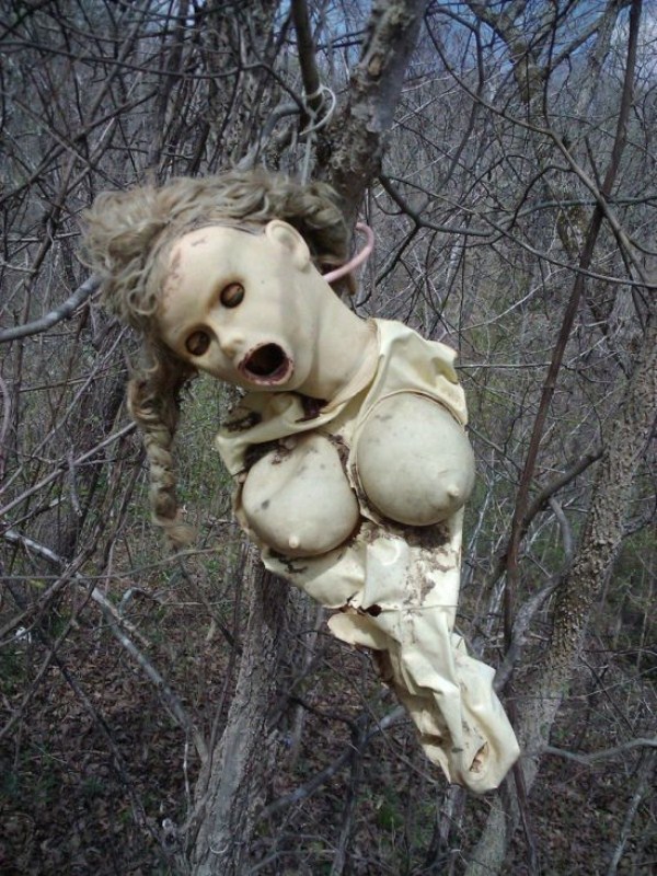 Bizarre And Creepy Photos (39 photos)