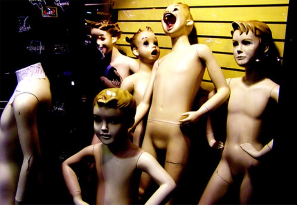 Slightly Disturbing Mannequins (41 photos)
