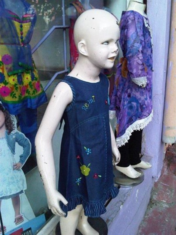 Slightly Disturbing Mannequins (41 photos)