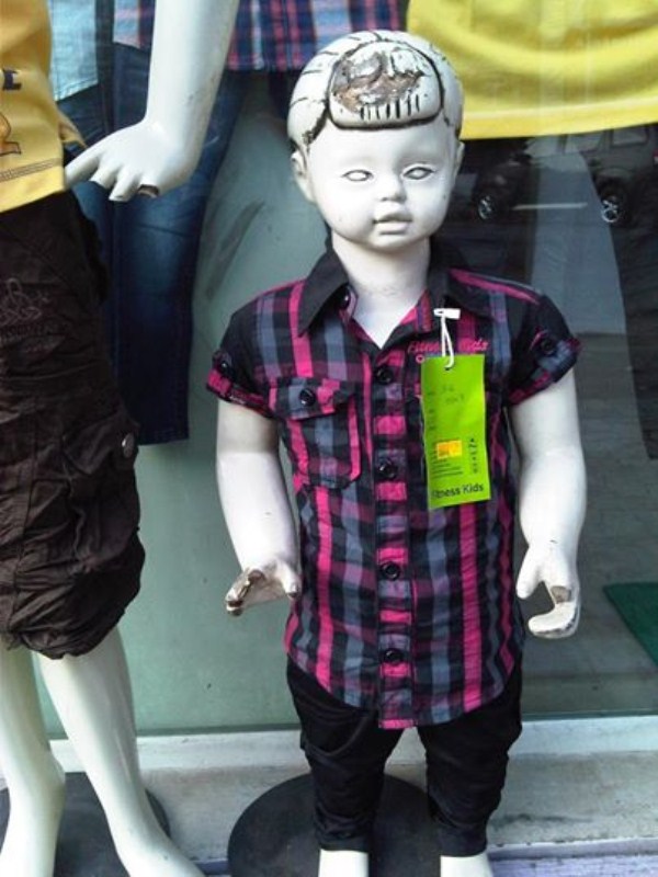 Slightly Disturbing Mannequins (41 photos)