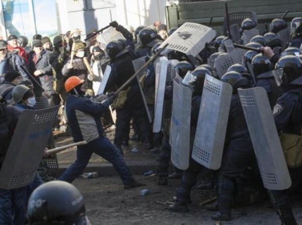 Dramatic Escalation of the Conflict in Kiev (44 photos)