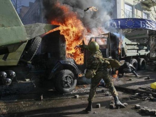 riots in kiev 32