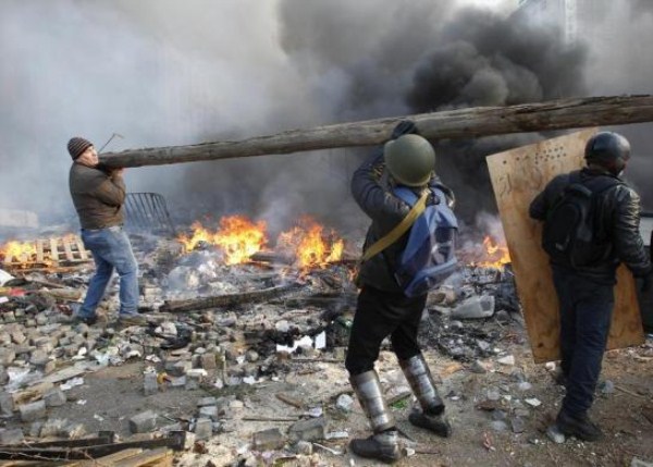 riots in kiev 4