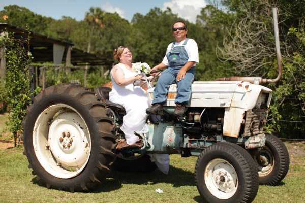 Redneck Style Weddings (35 photos)