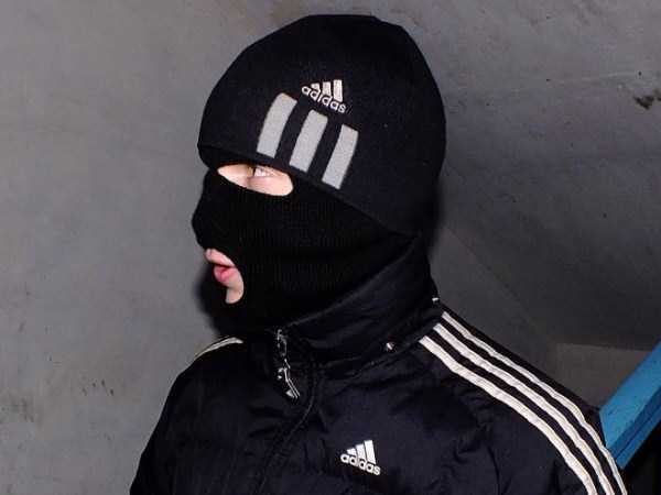Notorious Russian Gangsters Posing (20 photos)