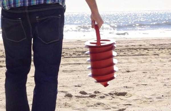 awesome invention for hiding valuables on the beach 1