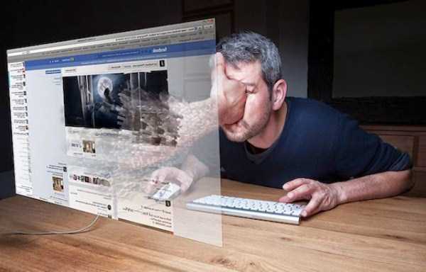 What Happens Every Single Minute On The Internet (13 photos)
