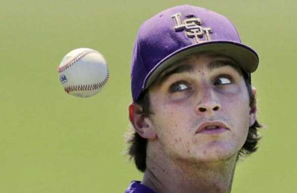 Perfectly Timed Sports Moments (40 photos)
