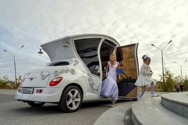 The Ultimate Wedding Car (10 photos)