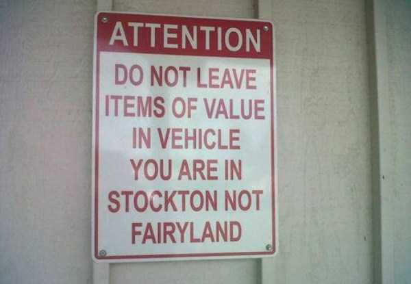 Oddly Funny Warning Signs (21 photos)