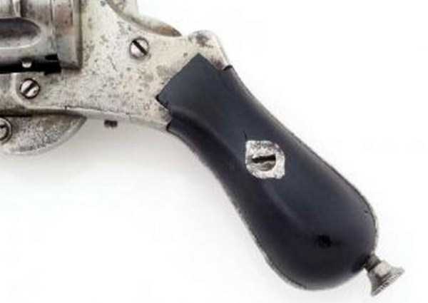 vintage 19th century revolver 8