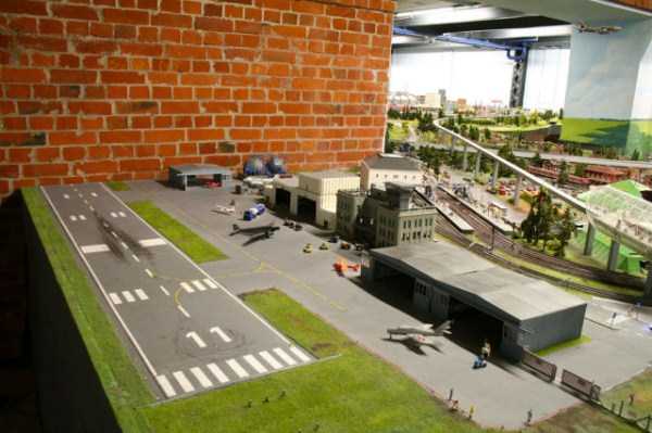 Probably The Best Model Railway Youve Ever Seen (32 photos)