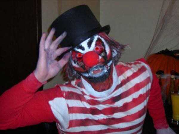 These Creepy Clowns Will Haunt Your Dreams (43 photos)