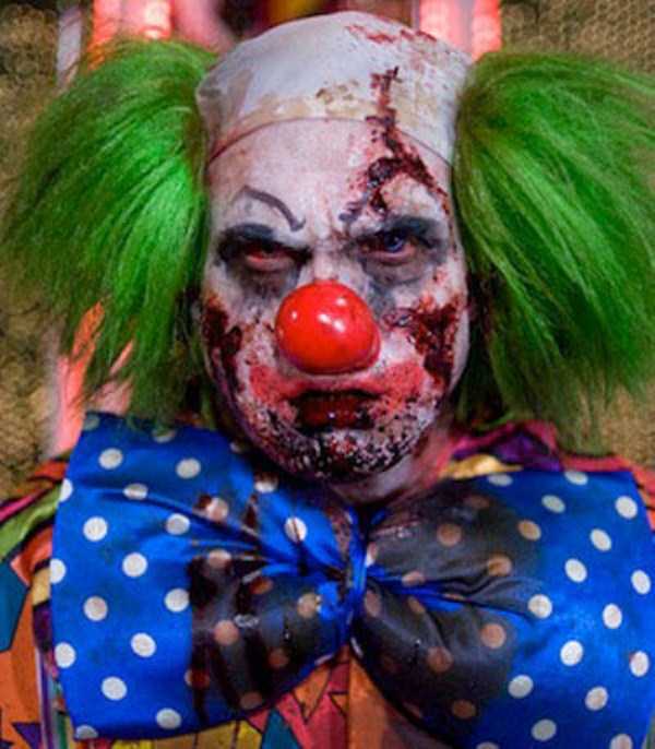 These Creepy Clowns Will Haunt Your Dreams (43 photos)