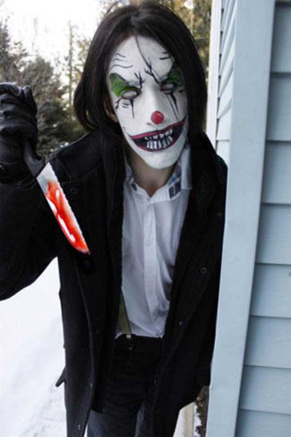 These Creepy Clowns Will Haunt Your Dreams (43 photos)