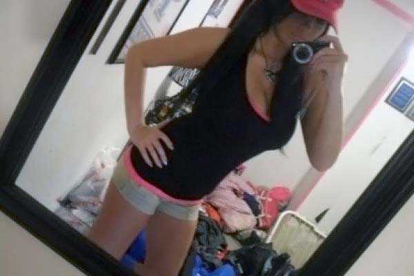 Hot Girls Always Have Messy Rooms (48 photos) 14
