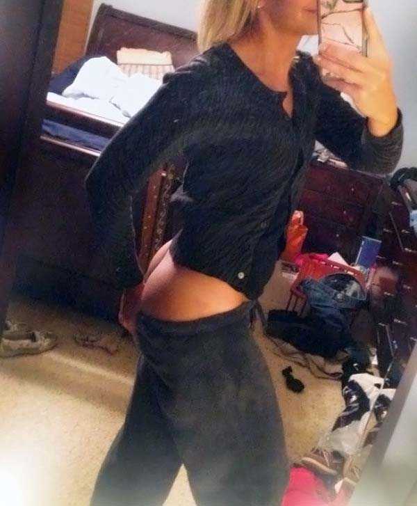Hot Girls Always Have Messy Rooms (48 photos)