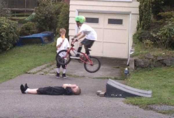 This Will End Disastrously (36 photos)