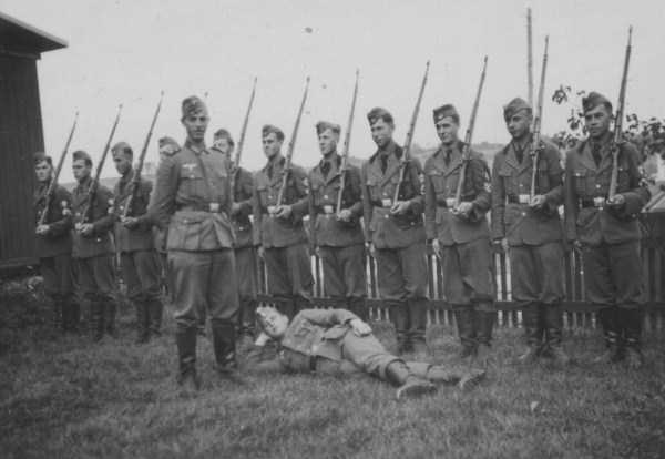 nazi troops in ww2 24