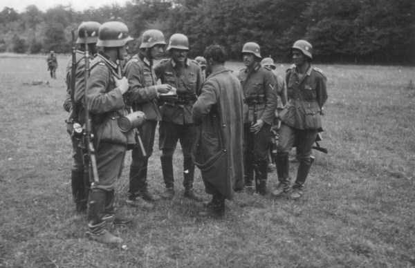 nazi troops in ww2 25