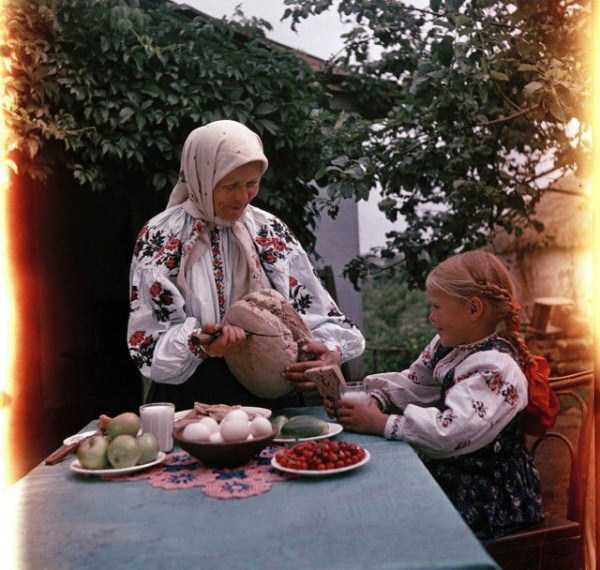 Rare Color Photos of Everyday Life in the Soviet Union in 1950s (30 photos)