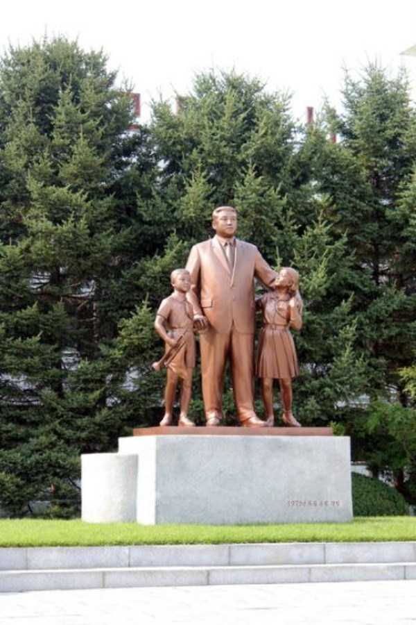 Inside North Korean Summer Camp for Children (49 photos)