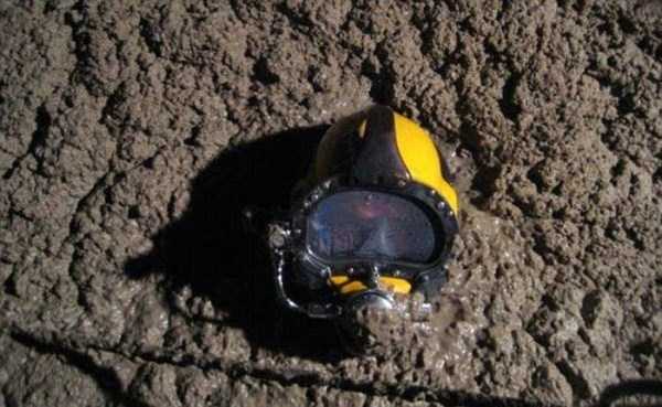 the dirtiest diver ever 5 This Man Really Enjoys His Job (8 photos)