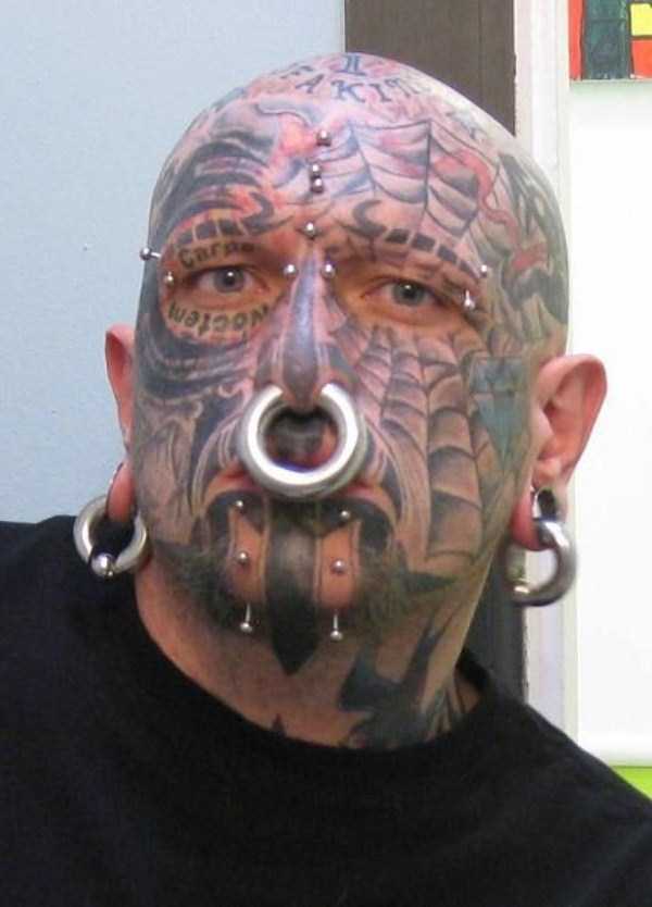 Freakishly Scary Body Modifications (46 photos)
