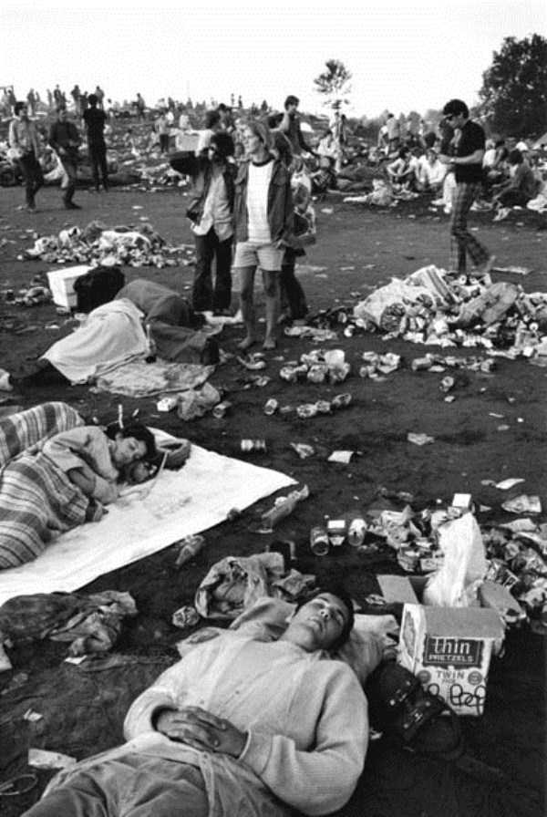 Interesting Photos From the Legendary Woodstock Festival (51 photos)