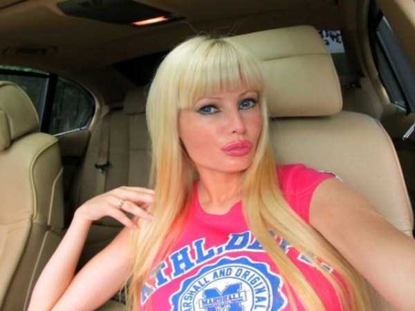 French Model Gets Plastic Surgery to Look Like a Sex Doll (28 photos)