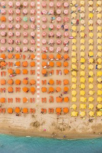 Colorful Italian Beaches From Above (29 photos) 24