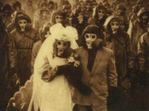 Creepy Vintage Photos That Will Give You the Chills (25 photos)