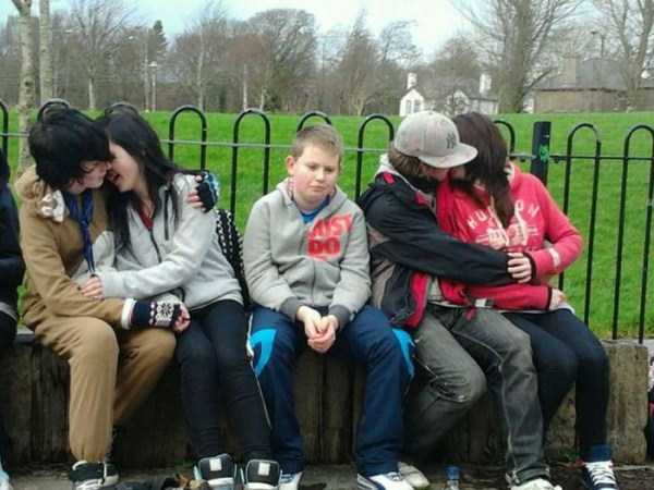 Some People are Meant to Stay Forever Alone (42 photos)