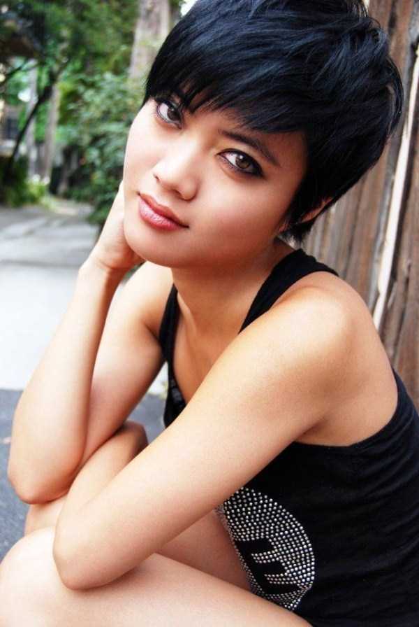 Short Haired Beauties (24 photos)