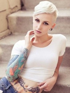 Short-Haired Beauties (24 photos) | KLYKER.COM