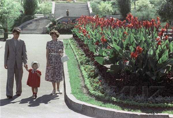 Children in the Soviet Union (63 photos)