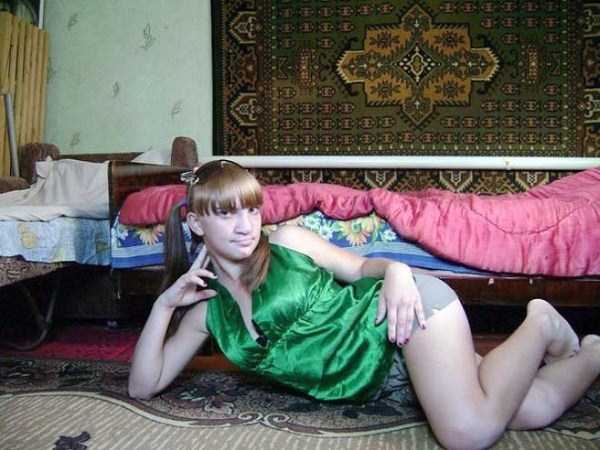 Russian Girls Posing With Their Favourite Rugs (55 photos)