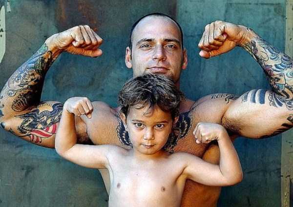 Tattooed Parents Who Love Their Kids Too Much (30 photos)