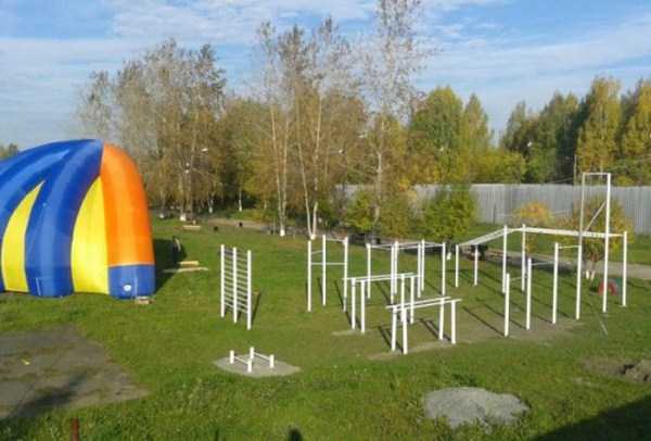 Outdoor Gym Made From Scratch (100 photos)