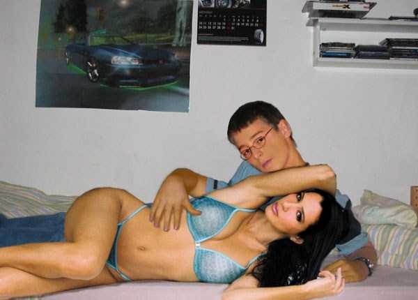 How To Get A Girlfriend Using Photoshop (34 photos)
