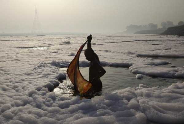 Rivers in India are Extremely Polluted (14 photos)