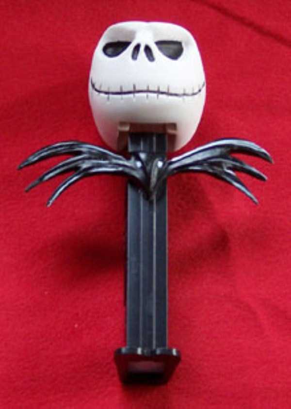 Some Of The Wackiest PEZ Dispensers (43 photos)