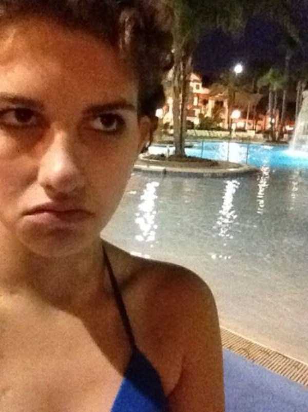 This Girl Isnt Thrilled With Disney World (25 photos)