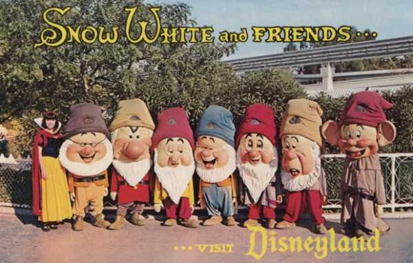 Disneyland Used to be Kinda Creepy (23 photos)