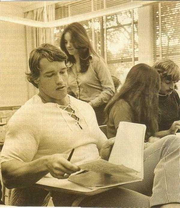 Interesting and Incriminating Photos of Young Arnold Schwarzenegger (25 photos) 