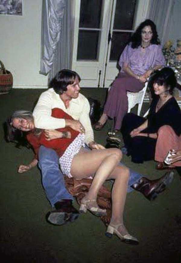 Interesting and Incriminating Photos of Young Arnold Schwarzenegger (25 photos) 