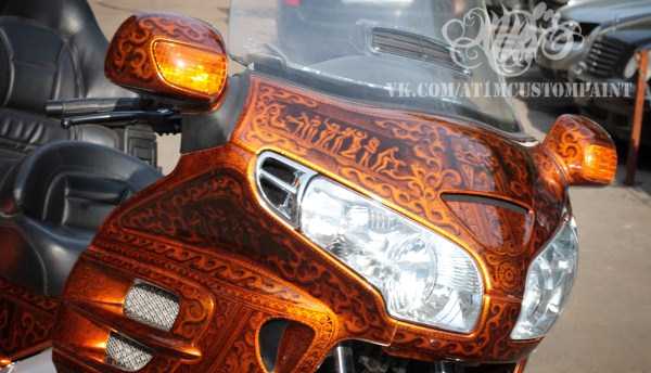 Awesomely Custom Painted Cars (58 photos)