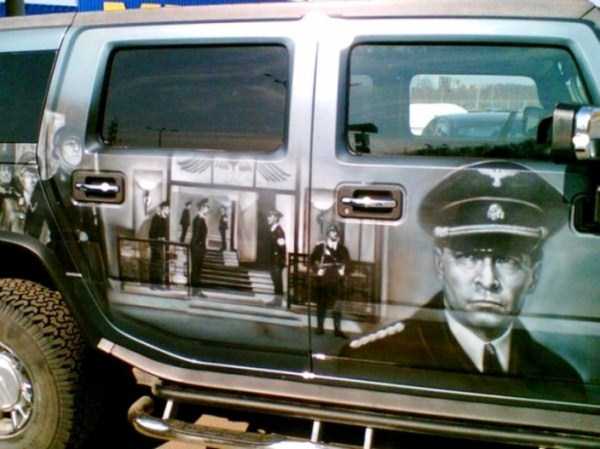 Awesomely Custom Painted Cars (58 photos)