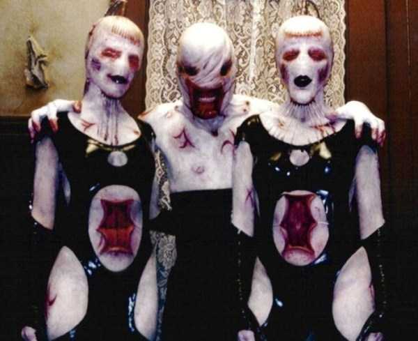 Backstage Photos of Hellraiser (46 photos)