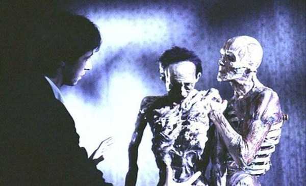 Backstage Photos of Hellraiser (46 photos)